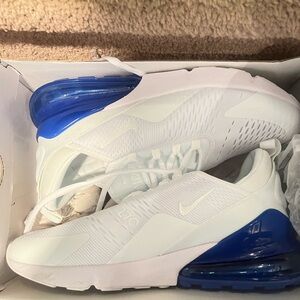 NEW Nike airmaxx fly net White and Blue Air Max Sneakers 9.5. Beautiful 👟👟👟
